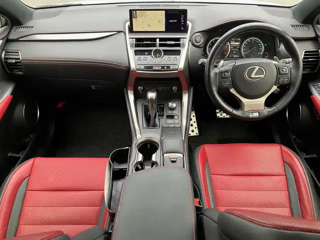 レクサス ＮＸ 300 Fスポーツ 静岡県 2018(平30)年 3.9万km ホワイトノーヴァガラスフレーク エンジンスタートボタン/パワーステアリング/パワーウィンドウ/取扱説明書/MTモード付AT/100V充電/アイドリングストップ/AAC/クルーズコントロール（追従走行：有）/USB入力端子/ビルトインETC2.0/全方位カメラ/純正SDナビ（フルセグTV、BT接続、AUX、CDチェンジャー）/電動リアゲート/D+N席パワーシート/D+N席シートヒーター/D+N席エアシート/ステアリングヒーター/社外フロアマット/純正アルミホイール/ABS/横滑り防止装置/レーンキープアシスト/オートライト/オートマチックハイビーム/前後コーナーセンサー/LEDヘッドライト/W+サイドエアバック/カーテンエアバック/衝突軽減システム