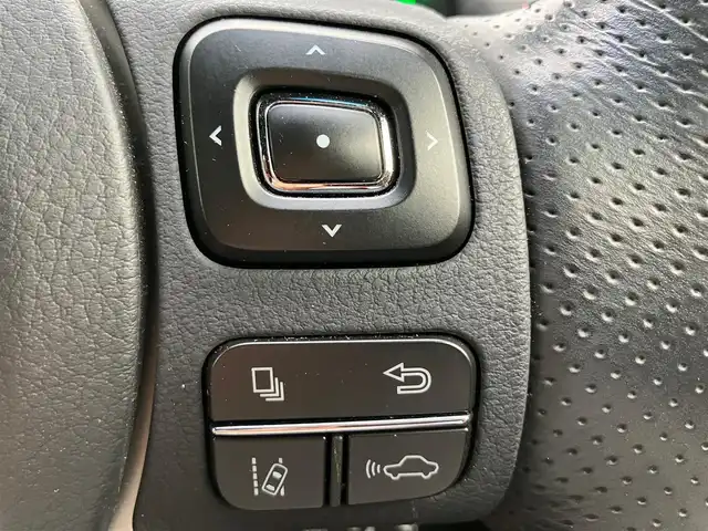 レクサス ＮＸ 300 Fスポーツ 静岡県 2018(平30)年 3.9万km ホワイトノーヴァガラスフレーク エンジンスタートボタン/パワーステアリング/パワーウィンドウ/取扱説明書/MTモード付AT/100V充電/アイドリングストップ/AAC/クルーズコントロール（追従走行：有）/USB入力端子/ビルトインETC2.0/全方位カメラ/純正SDナビ（フルセグTV、BT接続、AUX、CDチェンジャー）/電動リアゲート/D+N席パワーシート/D+N席シートヒーター/D+N席エアシート/ステアリングヒーター/社外フロアマット/純正アルミホイール/ABS/横滑り防止装置/レーンキープアシスト/オートライト/オートマチックハイビーム/前後コーナーセンサー/LEDヘッドライト/W+サイドエアバック/カーテンエアバック/衝突軽減システム