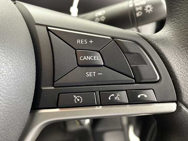 日産 セレナ e－パワー XV 千葉県 2022(令4)年 3.6万km ダークメタルグレー 禁煙車/社外ナビ　KENWOOD/Bluetooth　CD　AM/FM/バックカメラ/両側パワースライドドア/ETC/オートライト/クルーズコントロール/衝突軽減ブレーキ/コーナーセンサー/15インチ純正アルミホイール/純正フロアマット/ステアリングスイッチ/リア2.3列目ドリンクホルダー/USB入力端子/スペアキー/スマートキー/プッシュスタート