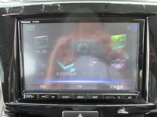 スズキ ソリオ バンディット HV MV 千葉県 2018(平30)年 4.5万km ピュアホワイトP 純正8型SDナビ、フルセグTV/全周囲カメラ/純正オーディオ【DVD/CD/BT/SD】/デュアルカメラブレーキサポート/両側パワースライドドア/LEDヘッドライト&LEDフォグランプ/レーダークルーズコントロール/車線逸脱防止警報装置/パドルシフト付き革巻きステアリング/ナビ連動ステアリングスイッチ/運転席シートヒーター/リアコーナーセンサー/革調シートカバー/前方ドライブレコーダー/ビルトインETC