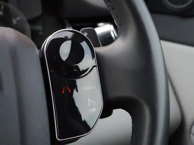 ランドローバー レンジローバーイヴォーク S 埼玉県 2021(令3)年 1.7万km 黒Ⅱ ホワイトレザーシート/アダプティブクルーズコントロール/マトリクスLED /CarPlay /ブラインドスポットモニター /コントラストルーフ /全周囲カメラ /純正ナビ /ドラレコ /ETC /デジタルインナーミラー /シートヒーター