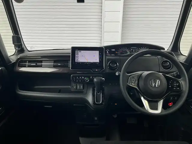 ホンダ Ｎ ＢＯＸ カスタム G L ホンダセンシング 高知県 2020(令2)年 5.4万km プラチナホワイトパール ホンダセンシング/純正ナビ/　Bluetooth/ワンセグ/　CD/DVD/AM/FM/バックカメラ/ドライブレコーダー/ビルトインETC/プッシュスタート/スマートキー/スペアキー/純正フロアマット/純正14インチアルミホイール/両側パワースライドドア/アイドリングストップ/ベンチシート/チップアップシート/カーテンエアバッグ/盗難防止装置