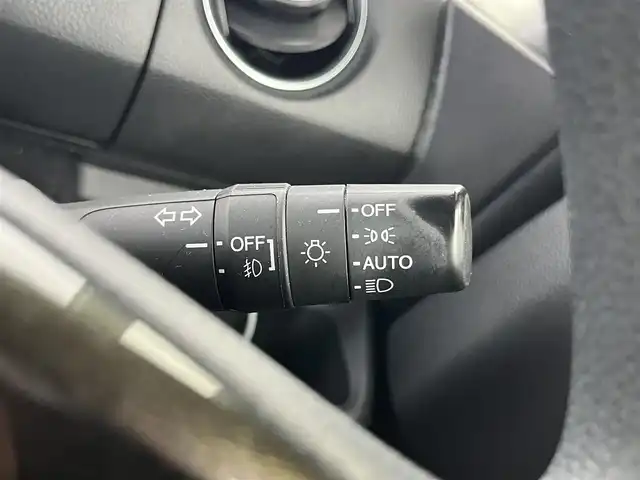 ホンダ Ｎ ＢＯＸ カスタム G L ホンダセンシング 高知県 2020(令2)年 5.4万km プラチナホワイトパール ホンダセンシング/純正ナビ/　Bluetooth/ワンセグ/　CD/DVD/AM/FM/バックカメラ/ドライブレコーダー/ビルトインETC/プッシュスタート/スマートキー/スペアキー/純正フロアマット/純正14インチアルミホイール/両側パワースライドドア/アイドリングストップ/ベンチシート/チップアップシート/カーテンエアバッグ/盗難防止装置