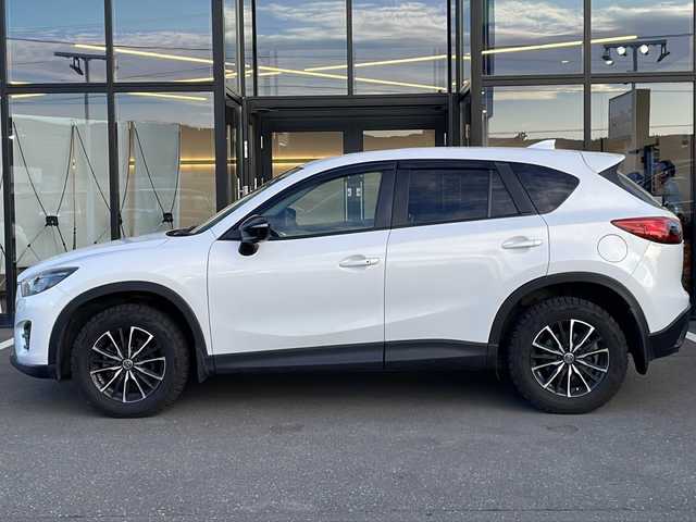 マツダ ＣＸ－５ XD Lパッケージ 道東・釧路十勝 2016(平28)年 10.3万km クリスタルホワイトパールマイカ ・マツダコネクトナビ/　（FM　AM　BT　USB　CD　DVD　AUX　TV）/・サンルーフ/・BOSEスピーカー/・社外GPSレーダー/・社外前方ドライブレコーダー/・衝突軽減システム/・トランクションコントロール　/・車線逸脱警報/・車線逸脱抑制/・ブラインドスポットモニター/・シートヒーター/・レザーシート/・アイドリングストップ/・メモリシート/・スマートキー×2/・プッシュスタート/・純正フロアマット/・後方コーナーセンサー
