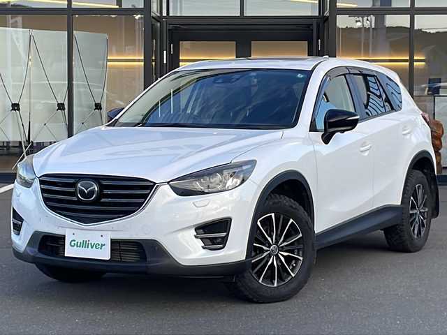 マツダ ＣＸ－５ XD Lパッケージ 道東・釧路十勝 2016(平28)年 10.3万km クリスタルホワイトパールマイカ ・マツダコネクトナビ/　（FM　AM　BT　USB　CD　DVD　AUX　TV）/・サンルーフ/・BOSEスピーカー/・社外GPSレーダー/・社外前方ドライブレコーダー/・衝突軽減システム/・トランクションコントロール　/・車線逸脱警報/・車線逸脱抑制/・ブラインドスポットモニター/・シートヒーター/・レザーシート/・アイドリングストップ/・メモリシート/・スマートキー×2/・プッシュスタート/・純正フロアマット/・後方コーナーセンサー