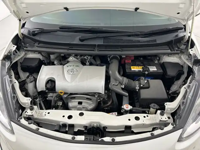 トヨタ シエンタ G クエロ 愛知県 2019(令1)年 3万km ホワイトパールクリスタルシャイン メーカーオプション/前席シートヒーター/ステアリングヒーター/パノラミックビューモニター/ステアリングスイッチ/標準装備/パナソニック9インチフローティングナビ/（フルセグTV/Bluetoot/DVD/CD/AM/FM）/トヨタセーフティセンス/・プリクラッシュセーフティ/・レーンディパーチャーアラート/・オートマチックハイビーム/ETC/デジタルインナーミラー/シートヒーター/ハーフレザーシート/両側パワースライドドア/LEDヘッドライト/フロントフォグランプ/ヘッドライトレベライザー/革巻きシフトノブ/スマートキー/純正フロアマット/プッシュスタート
