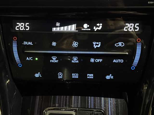 トヨタ ハリアー プレミアム スタイルアッシュ 山形県 2017(平29)年 13.1万km ホワイトパールクリスタルシャイン ALPAINE9インチナビ CD DVD フルセグ BT/バックカメラ/ウッドコンビステアリング　/ウルトラスエードハーフレザーシート/パワーシート（前席）/シートヒーター（前席）/レーダーークルーズコントロール/プリクラッシュセーフティ/パワーバックドア/LEDライト/オートライト/電動テレスコピック/ビルトインETC/快適温熱シート/スマートキー２個