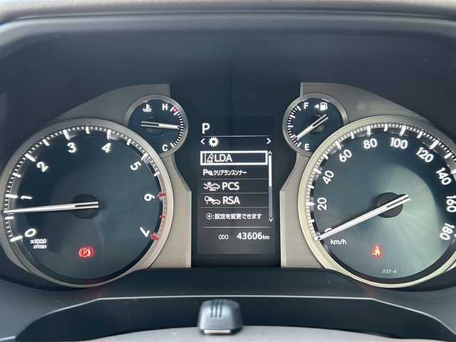 トヨタ ランドクルーザー プラド TX Lパッケージ マットブラED 広島県 2023(令5)年 4.4万km ホワイトパールクリスタルシャイン 禁煙車/７人乗/ブラックルーフレール/ムーンルーフ/トヨタセーフティセンス/・プリクラッシュセーフティ/・レーンディパーチャーアラート/・レーントレーシングアシスト/・オートマチックハイビーム/・RSA/・先行車発進告知/クリアランスソナー/純正９型ナビ（NSZT-Y68T）/・フルセグTV/CD/DVD/Bluetooth/HDMI/USB/バックカメラ/革巻きステアリング/ステアリングスイッチ/オートライト/ヘッドランプウォッシャー/LEDヘッドライト/フォグランプ/レザーシート/シートヒーター/ベンチレーション/パワーシート/前ドライブレコーダー（DRT-H68A）/ETC/純正ドアバイザー/フロアマット