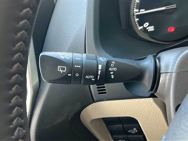 トヨタ ランドクルーザー プラド TX Lパッケージ マットブラED 広島県 2023(令5)年 4.4万km ホワイトパールクリスタルシャイン 禁煙車/７人乗/ブラックルーフレール/ムーンルーフ/トヨタセーフティセンス/・プリクラッシュセーフティ/・レーンディパーチャーアラート/・レーントレーシングアシスト/・オートマチックハイビーム/・RSA/・先行車発進告知/クリアランスソナー/純正９型ナビ（NSZT-Y68T）/・フルセグTV/CD/DVD/Bluetooth/HDMI/USB/バックカメラ/革巻きステアリング/ステアリングスイッチ/オートライト/ヘッドランプウォッシャー/LEDヘッドライト/フォグランプ/レザーシート/シートヒーター/ベンチレーション/パワーシート/前ドライブレコーダー（DRT-H68A）/ETC/純正ドアバイザー/フロアマット