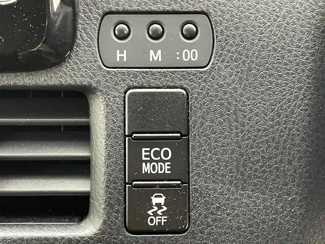 トヨタ ノア Si ダブルバイビー 茨城県 2018(平30)年 3.1万km ブラック 純正ナビ　NSZT-W68T/バックカメラ/ドラレコ/ETC/クルコン/両側パワースライドドア/ハーフレザーシート/レーンアシスト/LEDヘッドライト/純正16インチアルミホイール/衝突軽減ブレーキ/横滑り防止装置