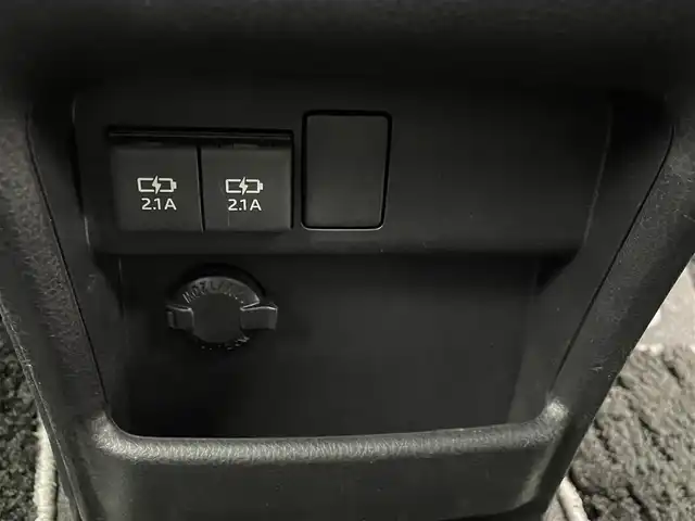 トヨタ ノア Si ダブルバイビー 茨城県 2018(平30)年 3.1万km ブラック 純正ナビ　NSZT-W68T/バックカメラ/ドラレコ/ETC/クルコン/両側パワースライドドア/ハーフレザーシート/レーンアシスト/LEDヘッドライト/純正16インチアルミホイール/衝突軽減ブレーキ/横滑り防止装置