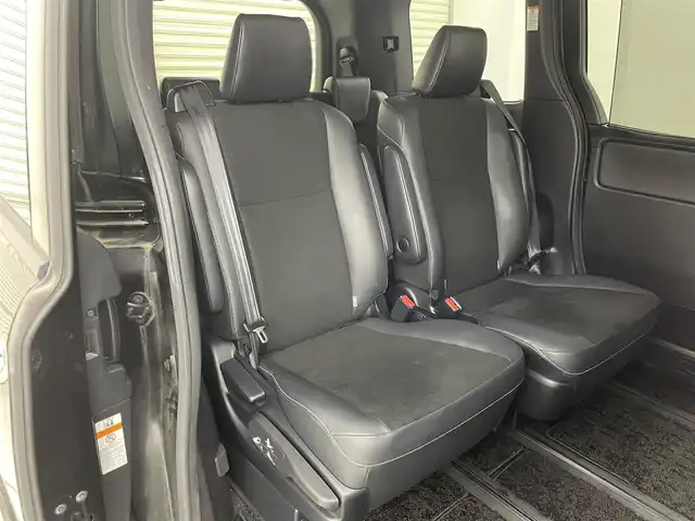 トヨタ ノア Si ダブルバイビー 茨城県 2018(平30)年 3.1万km ブラック 純正ナビ　NSZT-W68T/バックカメラ/ドラレコ/ETC/クルコン/両側パワースライドドア/ハーフレザーシート/レーンアシスト/LEDヘッドライト/純正16インチアルミホイール/衝突軽減ブレーキ/横滑り防止装置