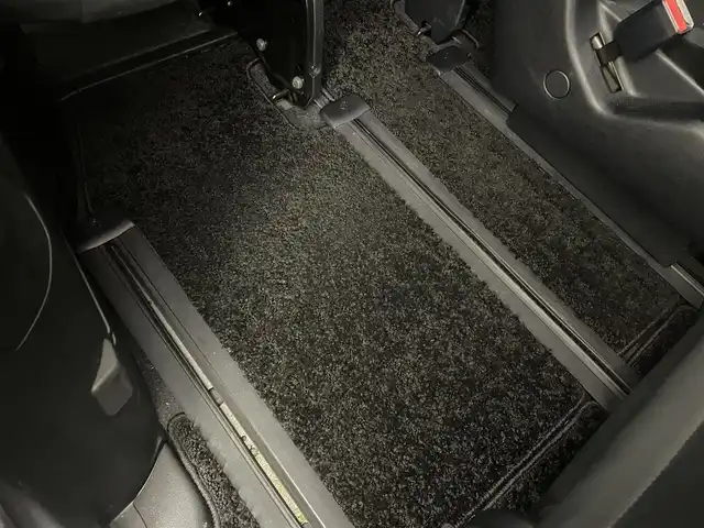 トヨタ ノア Si ダブルバイビー 茨城県 2018(平30)年 3.1万km ブラック 純正ナビ　NSZT-W68T/バックカメラ/ドラレコ/ETC/クルコン/両側パワースライドドア/ハーフレザーシート/レーンアシスト/LEDヘッドライト/純正16インチアルミホイール/衝突軽減ブレーキ/横滑り防止装置