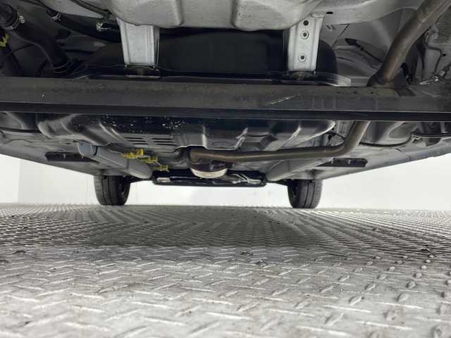 ダイハツ タント X ホワイトアクセント SAⅢ 沖縄県 2017(平29)年 4.1万km ホワイト/シルキーブルーパール 2トーン 県外仕入れ　/禁煙車　/純正ナビ[NSZP-W67D]/（フルセグＴＶ　ＣＤ　ＤＶＤ　Ｂｌｕｅｔｏｏｔｈ）　/バックカメラ/スマートアシストIII/・衝突被害軽減ブレーキ/・車線逸脱警報/・オートマチックハイビーム/片側パワースライドドア　/ドライブレコーダー　/ＥＴＣ　/シートヒーター　/ＵＳＢポート　/コーナーセンサー　/ステアリングスイッチ