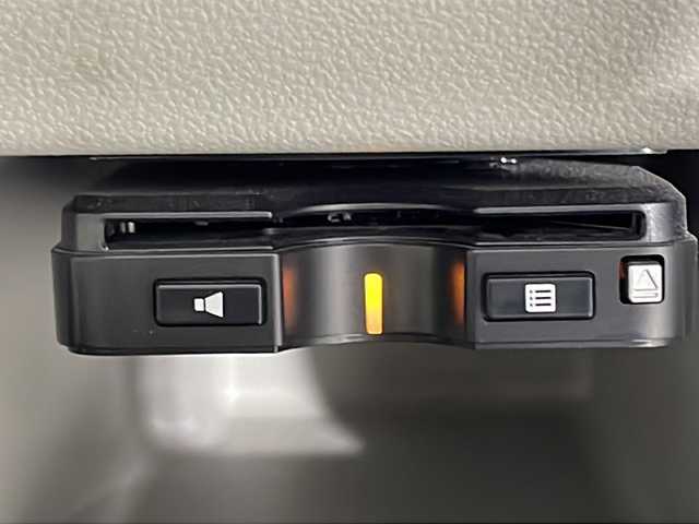 ダイハツ タント X ホワイトアクセント SAⅢ 沖縄県 2017(平29)年 4.1万km ホワイト/シルキーブルーパール 2トーン 県外仕入れ　/禁煙車　/純正ナビ[NSZP-W67D]/（フルセグＴＶ　ＣＤ　ＤＶＤ　Ｂｌｕｅｔｏｏｔｈ）　/バックカメラ/スマートアシストIII/・衝突被害軽減ブレーキ/・車線逸脱警報/・オートマチックハイビーム/片側パワースライドドア　/ドライブレコーダー　/ＥＴＣ　/シートヒーター　/ＵＳＢポート　/コーナーセンサー　/ステアリングスイッチ