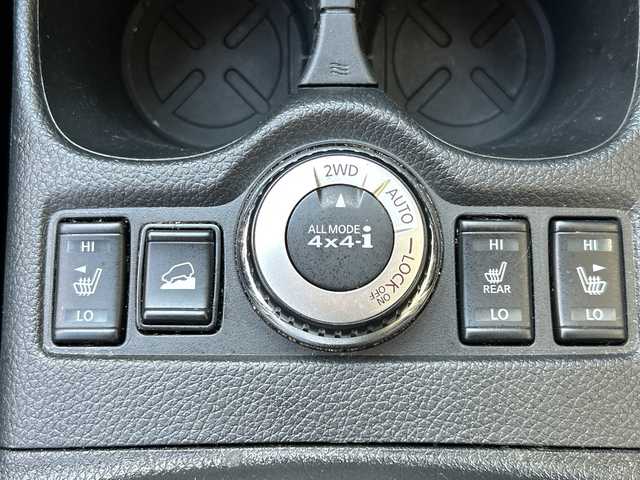 日産 エクストレイル 20Xi 神奈川県 2019(平31)年 7.8万km インペリアルアンバーP 純正SDナビ/　Bluetooth/CD/DVD/USB/フルセグTV/アラウンドビューモニター/バックカメラ/４WD/ダウンヒルアシストコントロール/ルーフレール/プロパイロット/追従型クルーズコントロール/エマージェンシーブレーキ/レーンキープアシスト/横滑り防止装置/クリアランスソナー/デジタルインナーミラー/ビルトインETC/前後ドライブレコーダー/純正18インチAW/LEDヘッドライト/オートライト/保証書/取扱説明書