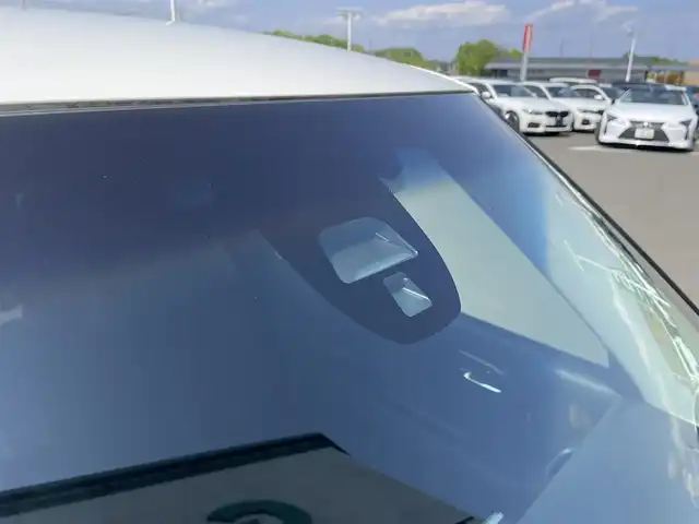 ホンダ Ｎ ＯＮＥ ツアラー Aパッケージ 東京都 2014(平26)年 8.1万km プレミアムホワイトパール 社外ナビ/バックカメラ/クルーズコントロール/パドルシフト/シティブレーキアクティブシステム/ECONモード/オートライト/純正14インチAW/無限フロアマット