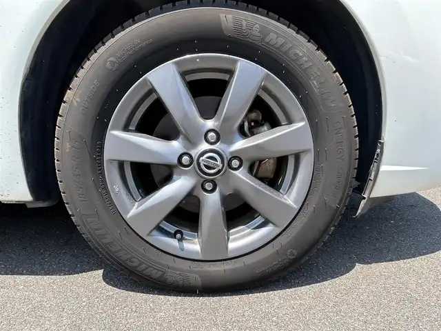 日産 ノート e－パワー X Bアロー 岡山県 2018(平30)年 8.3万km パール 社外ナビ　/(AM.FM.CD.DVD.TV.BT)/アラウンドビューモニター　/バックカメラ　/衝突軽減ブレーキ　/レーダークルーズコントロール　/クリアランスソナー　/ドライブレコーダー　/レーンキープアシスト　/15インチ純正AW　/オートライト　/Bluetooth