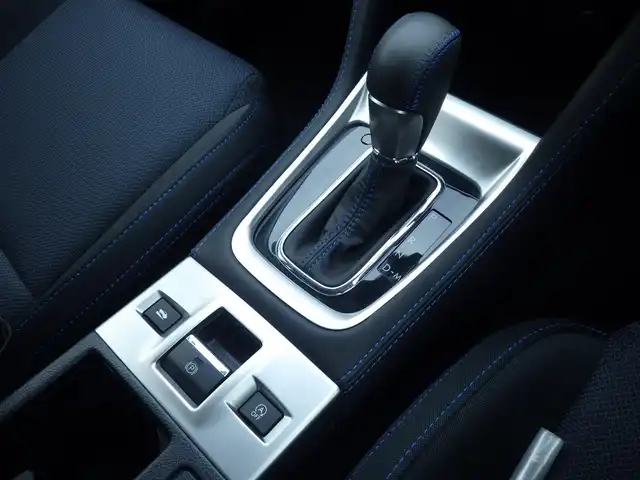 スバル レヴォーグ 1．6GT－S アイサイト プラウドED 千葉県 2015(平27)年 2.1万km クリスタルブラックシリカ アイサイト/SIドライブ/スバルリヤビークルディテクション/純正メモリーナビ/地デジTV/【DVD/CD再生機能　Bluetooth接続】/サイド/バックカメラ/運転席パワーシート/革巻きステアリング/パドルシフト/ETC/LEDヘッドライト/フォグライト/ウインカーミラー/社外足廻り/純正17インチアルミホイル/サイド/カーテンエアバッグ/キーレスアクセス
