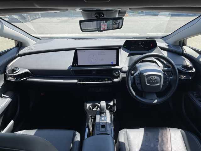 トヨタ プリウス Z 宮城県 2023(令5)年 7.2万km アティチュードブラックマイカ トヨタセーフティーセンス/・プリクラッシュセーフティー/・ブラインドスポット/・パノラミックビューモニター/・クルーズコントロール/・クリアランスソナー/・オートライト/・オートマチックハイビーム/・横滑り防止/・レーンキープ/・デジタルインナーミラー/・SOSコール/純正12.3インチコネクティッドナビ/・AM/FM/Bluetooth/・フルセグTV/USB/LEDヘッドライト/運転席パワーシート/前席シートヒーター/前席エアシート/ハンドルヒーター/パワーバックドア/ガラスルーフ/シートメモリー/AC100V/純正前後ドラレコ/純正ETC2.0/純正フロアマット/純正ドアバイザー/純正19インチアルミホイール/プッシュスタート/スマートキー