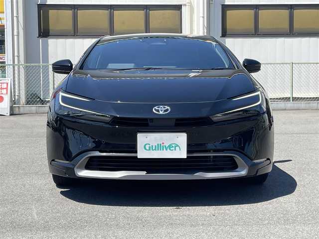 トヨタ プリウス Z 宮城県 2023(令5)年 7.2万km アティチュードブラックマイカ トヨタセーフティーセンス/・プリクラッシュセーフティー/・ブラインドスポット/・パノラミックビューモニター/・クルーズコントロール/・クリアランスソナー/・オートライト/・オートマチックハイビーム/・横滑り防止/・レーンキープ/・デジタルインナーミラー/・SOSコール/純正12.3インチコネクティッドナビ/・AM/FM/Bluetooth/・フルセグTV/USB/LEDヘッドライト/運転席パワーシート/前席シートヒーター/前席エアシート/ハンドルヒーター/パワーバックドア/ガラスルーフ/シートメモリー/AC100V/純正前後ドラレコ/純正ETC2.0/純正フロアマット/純正ドアバイザー/純正19インチアルミホイール/プッシュスタート/スマートキー