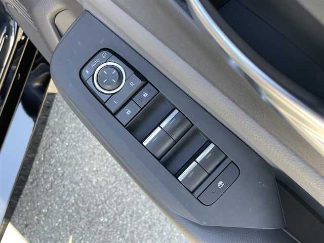 トヨタ プリウス Z 宮城県 2023(令5)年 7.2万km アティチュードブラックマイカ トヨタセーフティーセンス/・プリクラッシュセーフティー/・ブラインドスポット/・パノラミックビューモニター/・クルーズコントロール/・クリアランスソナー/・オートライト/・オートマチックハイビーム/・横滑り防止/・レーンキープ/・デジタルインナーミラー/・SOSコール/純正12.3インチコネクティッドナビ/・AM/FM/Bluetooth/・フルセグTV/USB/LEDヘッドライト/運転席パワーシート/前席シートヒーター/前席エアシート/ハンドルヒーター/パワーバックドア/ガラスルーフ/シートメモリー/AC100V/純正前後ドラレコ/純正ETC2.0/純正フロアマット/純正ドアバイザー/純正19インチアルミホイール/プッシュスタート/スマートキー