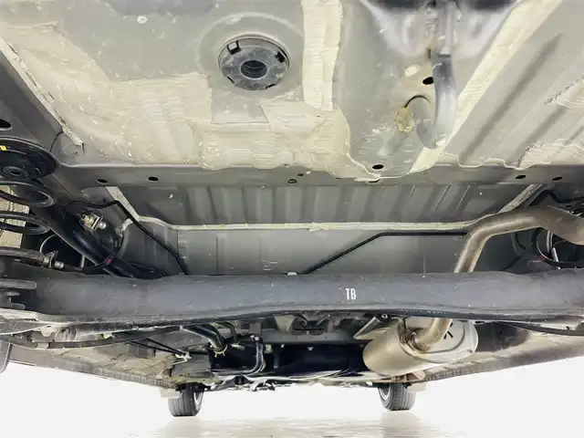 ホンダ Ｎ ＢＯＸ カスタム G L ホンダセンシング 福島県 2020(令2)年 2.4万km シャイニンググレーM ホンダセンシング/・衝突軽減ブレーキ/・レーンキープアシスト/・レーダークルーズコントロール/・先行車発進お知らせ機能/純正ナビ/・型番：VXM-204VFi/・フルセグTV/CD/DVD/BT/USB/・バックカメラ/・ETC/・ドライブレコーダー/左側パワースライドドア/ステアリングリモコン/シートヒーター(運転席/助手席)/プッシュスタート/・スマートキー/・スペアキー/LEDヘッドライト/・オートライト/・フォグライト/純正フロアマット/電動格納ウィンカーミラー/社外AW付スタッドレスタイヤ積込/・155/65R14 4mm