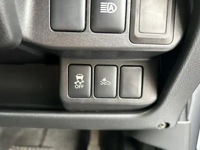 日産 デイズ ハイウェイスターX 千葉県 2016(平28)年 6.9万km チタニウムグレーメタリック ナビ　ＭＭ３１６Ｄ－Ｗ　全方位カメラ　ＣＤ　ＤＶＤ　Ｂｔ　アイドリングストップ　純正フロアマット　ベンチシート　横滑り防止機能　衝突軽減システム　社外１４インチＡＷ　ドアバイザー　LEDライト