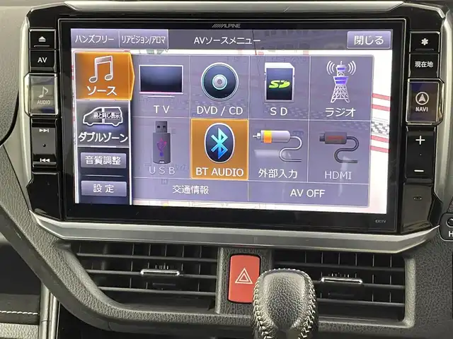 トヨタ ヴォクシー ZS G’s 千葉県 2016(平28)年 7.7万km ホワイトパールクリスタルシャイン ワンオーナー/禁煙車/トヨタセーフティセンス/・先行車発進システム/・レーンディパーチャーアラート/両側電動ドア/アルパインフリップダウンモニター/アルパイン11インチナビ/・型番：EX11V/・CD/DVD/Bluetooth/フルセグTV/・バックカメラ/・ビルトインETC/・デジタルインナーミラー/MT付きAT/革巻きステアリング/・ステアリングスイッチ/左右独立エアコン/ハーフレザーシート/純正フロアマット/純正ドアバイザー/社外18インチAW/オートライト/・LEDヘッドライト/・フォグランプ/プッシュスタート/・スマートキー/・スペアキー