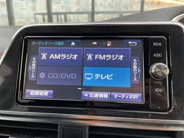 トヨタ シエンタ G 千葉県 2017(平29)年 8.1万km シルバーM 純正7インチナビ/(BT/フルセグTV/DVD/CD)/フリップダウンモニター/バックカメラ/衝突被害軽減システム/車線逸脱警報/両側パワースライドドア/横滑り防止装置/ETC/ドライブレコーダー/アイドリングストップ/LEDヘッドライト/フォグランプ/オートライト/ウィンカーミラー/電動格納ミラー/プッシュスタート/スマートキー/フロアマット/ドアバイザー/取扱説明書/保証書