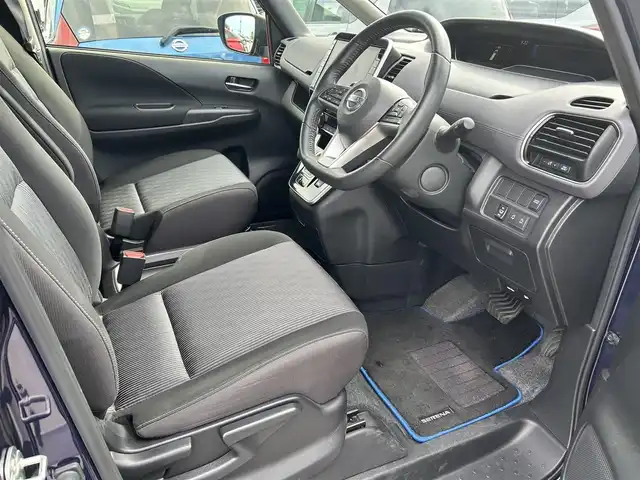 日産 セレナ e－パワー ハイウェイスター V 徳島県 2020(令2)年 7.2万km アズライトブルー 純正10インチナビ MM519D-L/純正ドライブレコーダー/純正AW/両側パワースライドドア/全周囲カメラ/バックカメラ/フロントカメラ/サイドカメラ/ブラインドスポットモニター/プロパイロット/追従クルーズコントロール/コーナーセンサー/衝突被害軽減ブレーキ/レーンキープアシスト/LEDヘッドライト/オートライト/ダブル・カーテンエアバッグ/USBポート/サードシート用スライドドアスイッチ/セカンドシート用ロールサンシェード/ウィンカーミラー/プッシュスタート/禁煙車/取扱説明書