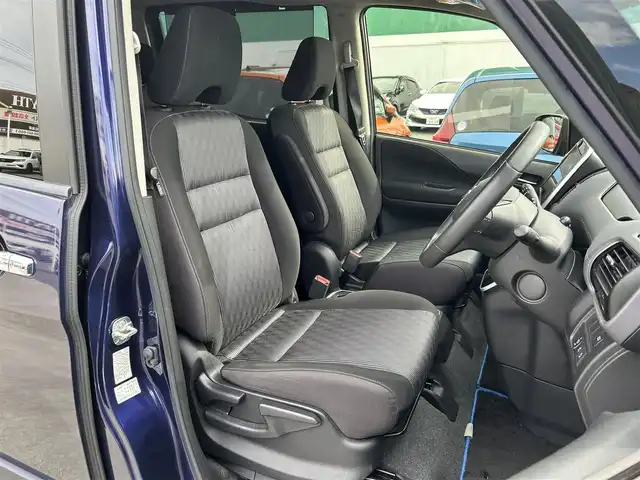 日産 セレナ e－パワー ハイウェイスター V 徳島県 2020(令2)年 7.2万km アズライトブルー 純正10インチナビ MM519D-L/純正ドライブレコーダー/純正AW/両側パワースライドドア/全周囲カメラ/バックカメラ/フロントカメラ/サイドカメラ/ブラインドスポットモニター/プロパイロット/追従クルーズコントロール/コーナーセンサー/衝突被害軽減ブレーキ/レーンキープアシスト/LEDヘッドライト/オートライト/ダブル・カーテンエアバッグ/USBポート/サードシート用スライドドアスイッチ/セカンドシート用ロールサンシェード/ウィンカーミラー/プッシュスタート/禁煙車/取扱説明書