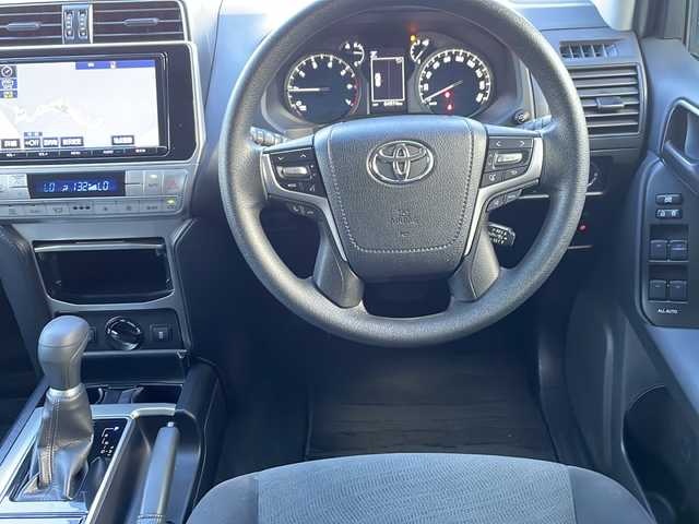 トヨタ ランドクルーザー プラド TX 鳥取県 2018(平30)年 6.5万km ホワイトパールクリスタルシャイン 4WD/トヨタセーフティセンス/純正9型ナビ【NSZT-Y66Ｔ】/・フルセグ/CD/DVD/Bluetooth/バックカメラ/サンルーフ/ルーフレール/スマートキー/プッシュスタート/レーダークルーズ/ビルトインETC/前方ドライブレコーダー/純正17AW/LEDヘッドライト＆フォグ/オートライト/前後コーナーセンサー/ヘッドライトウォッシャー/W&サイドエアバック/カーテンエアバック