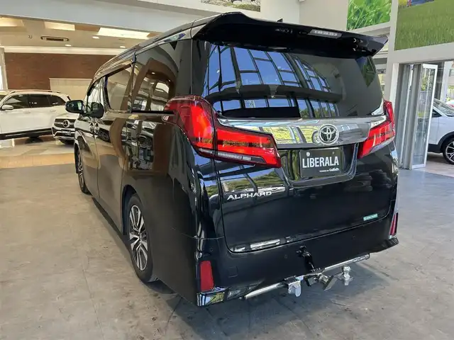 トヨタ アルファード S Cパッケージ 大阪府 2020(令2)年 6.7万km ブラック サンルーフ/純正ナビ/TV/バックカメラ/applecarplay/純正18インチAW/ブラインドスポット/クリアランスソナー/黒革/パワーシート/Dシートメモリ/エアシートヒーター/ステアリングヒーター/ETC/ドラレコ/レーダー探知機/クルコン/後部モニター/オットマン