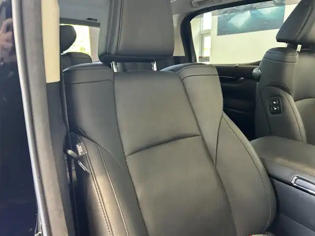 トヨタ アルファード S Cパッケージ 大阪府 2020(令2)年 6.7万km ブラック サンルーフ/純正ナビ/TV/バックカメラ/applecarplay/純正18インチAW/ブラインドスポット/クリアランスソナー/黒革/パワーシート/Dシートメモリ/エアシートヒーター/ステアリングヒーター/ETC/ドラレコ/レーダー探知機/クルコン/後部モニター/オットマン