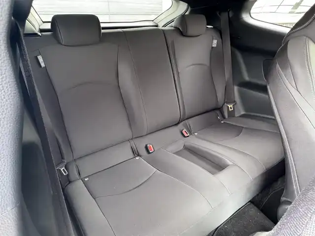 トヨタ ＧＲヤリス RC 三重県 2025(令7)年 0.1万km スーパーホワイトⅡ 法人ワンオーナー禁煙車/OP 18インチパッケージ/OP サブラジエーター/OP 左右独立温度調整オートエアコン/OP 縦引きパーキングブレーキ/OP 寒冷地仕様/GR-DAT 8AT/18インチENKKEI製/ブレーキダクト/インタークーラースプレー/コールドエアインテークダクト/カーボンルーフ/リアフォグ/パドルシフト/ビルトインETC/クリアランスソナー