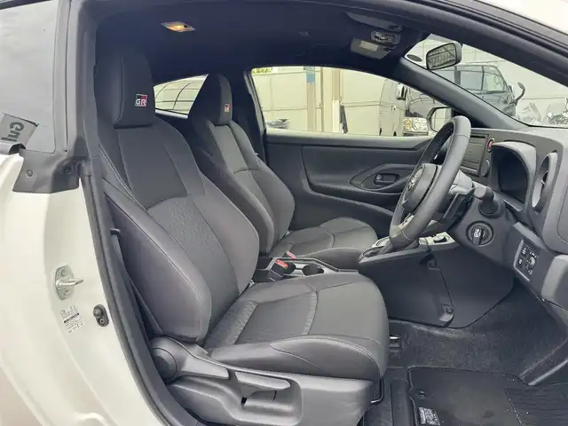 トヨタ ＧＲヤリス RC 三重県 2025(令7)年 0.1万km スーパーホワイトⅡ 法人ワンオーナー禁煙車/OP 18インチパッケージ/OP サブラジエーター/OP 左右独立温度調整オートエアコン/OP 縦引きパーキングブレーキ/OP 寒冷地仕様/GR-DAT 8AT/18インチENKKEI製/ブレーキダクト/インタークーラースプレー/コールドエアインテークダクト/カーボンルーフ/リアフォグ/パドルシフト/ビルトインETC/クリアランスソナー