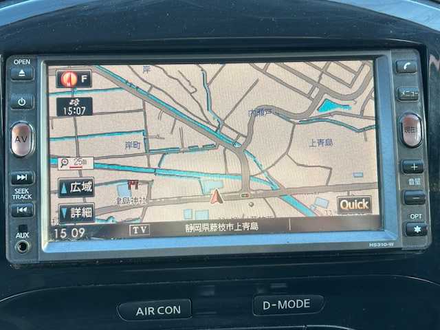 日産 ジューク 15RX 静岡県 2010(平22)年 13.3万km ホワイトパール 純正メモリナビ/ワンセグ/Bluetooth/スマートキー/プッシュスタート/純正フロアマット/オートライト