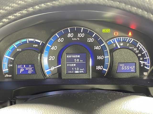 トヨタ カムリ ハイブリット レザーパッケージ 沖縄県 2013(平25)年 6.6万km シルバーM 禁煙車/純正ナビ/(BT/AM/FM/CD/DVD/ワンセグTV)/バックカメラ/ステアリングリモコン/ビルドインETC/クルーズコントロール/レザーシート/パワーシート/シートヒーター/取扱説明書/純正ドアバイザー/純正フロアマット