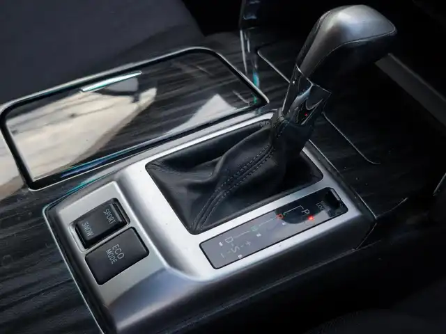 トヨタ マークＸ 250G Sパッケージ リラックス 熊本県 2010(平22)年 8.8万km ブラック 社外7インチナビ（AVN-V02）/【フルセグTV/Bluetooth/CD/DVD】/バックカメラ/パドルシフト/オートLEDライト/ウィンカーミラー/プッシュスタート/スマートキー/ビルトインETC/革巻きステアリング/電格ミラー/純正16インチAW/純正ドアバイザー/ABS/盗難防止装置