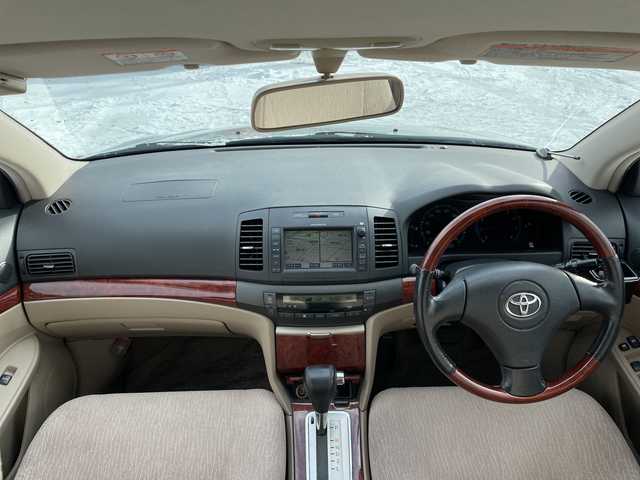 トヨタ プレミオ X Lパッケージ LTD 道央・札幌 2003(平15)年 7.4万km シルバーM ４WD/純正メモリーナビ/AM/FM/CD/ワンセグ/バックカメラ/革巻きウッドコンビステアリング/リモコンキー/キセノンヘッドライト/オートライト/フォグランプ/ヘッドライトレベライザー/電動格納ミラー/純正フロアマット/ドアバイザー/社外エンジンスターター