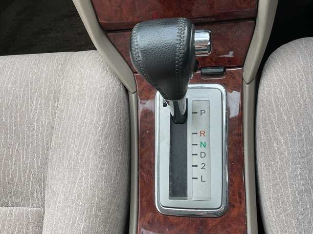 トヨタ プレミオ X Lパッケージ LTD 道央・札幌 2003(平15)年 7.4万km シルバーM ４WD/純正メモリーナビ/AM/FM/CD/ワンセグ/バックカメラ/革巻きウッドコンビステアリング/リモコンキー/キセノンヘッドライト/オートライト/フォグランプ/ヘッドライトレベライザー/電動格納ミラー/純正フロアマット/ドアバイザー/社外エンジンスターター