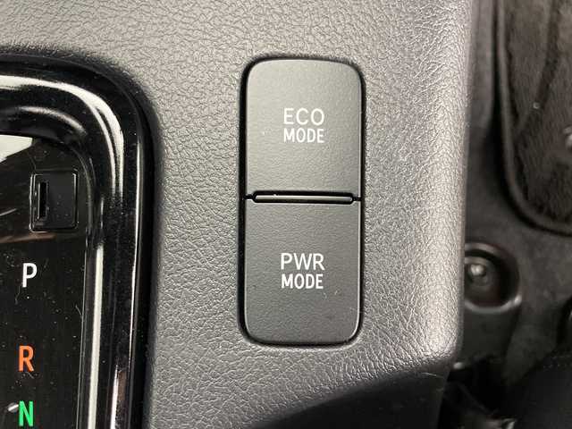 トヨタ ハイラックス Z ブラックラリーエディション 道央・札幌 2020(令2)年 1.9万km スーパーホワイトⅡ ・4WD/・寒冷地仕様/・社外ナビ（CN-RE05WD）/・BT&CD&DVD&フルセグTV/・バック、左サイド、フロントカメラ/・トヨタセーフティセンス/・レーンディパーチャーアラート/・アダプティブクルーズコントロール/・フロントワイパーデアイサー/・ドアミラーヒーター/・ダウンヒルアシストコントロール/・オートライト/・LEDヘッドライト/・社外LEDスモークテール/・TRDステッキガード/・TRDロールバー/・トノカバー/・社外電動格納サイドステップ/・リアステップ/・積込純正サイドステップ/・レザー調シートカバー