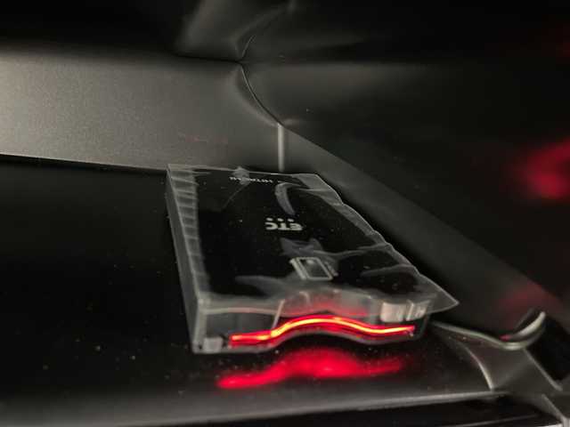 トヨタ ハイラックス Z ブラックラリーエディション 道央・札幌 2020(令2)年 1.9万km スーパーホワイトⅡ ・4WD/・寒冷地仕様/・社外ナビ（CN-RE05WD）/・BT&CD&DVD&フルセグTV/・バック、左サイド、フロントカメラ/・トヨタセーフティセンス/・レーンディパーチャーアラート/・アダプティブクルーズコントロール/・フロントワイパーデアイサー/・ドアミラーヒーター/・ダウンヒルアシストコントロール/・オートライト/・LEDヘッドライト/・社外LEDスモークテール/・TRDステッキガード/・TRDロールバー/・トノカバー/・社外電動格納サイドステップ/・リアステップ/・積込純正サイドステップ/・レザー調シートカバー