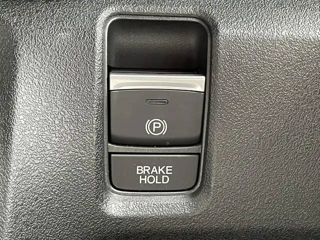 ホンダ Ｎ ＢＯＸ 滋賀県 2024(令6)年 0.2万km パール 純正９インチディスプレイオーディオ/　・USB・HDMI/バックカメラ/電子パーキングブレーキ/オートブレーキホールド/プッシュスタート/両側パワースライドドア/ETC/LEDヘッドライト/アームレスト/スマートキー/純正１４インチアルミホイール