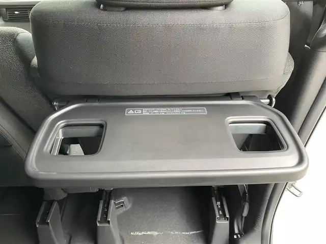 ホンダ Ｎ ＢＯＸ 滋賀県 2024(令6)年 0.2万km パール 純正９インチディスプレイオーディオ/　・USB・HDMI/バックカメラ/電子パーキングブレーキ/オートブレーキホールド/プッシュスタート/両側パワースライドドア/ETC/LEDヘッドライト/アームレスト/スマートキー/純正１４インチアルミホイール