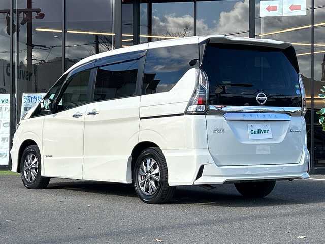 日産 セレナ e－パワー ハイウェイスター V 大阪府 2019(平31)年 2.2万km ブリリアントホワイトパール アラウンドビューモニター　純正９型ナビ　フルセグＴＶ　ＣＤ　ＤＶＤ　Ｂｌｕｅｔｏｏｔｈ　プロパイロット　スマートルームミラー　電動パーキング　両側パワースライドドア　ＥＴＣ　前後ドラレコ　床下ラゲッジ　サイドシェード　ミートバックテーブル　LEDヘッドライト　純正ホイール　純正フロアマット　純正オーディオ　スマートキー