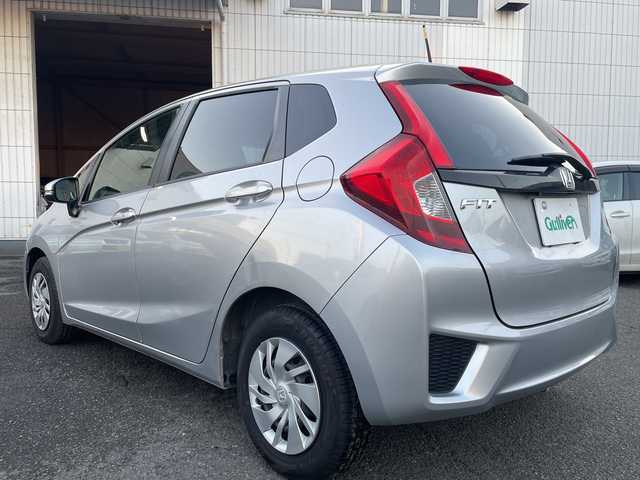 ホンダ フィット 13G Fパッケージ 神奈川県 2016(平28)年 5.4万km アラバスターシルバーメタリック ワンオーナー/純正SDナビシステム/ワンセグテレビ/Bluetooth/ビルトインETC/ステアリングリモコン/プッシュスタート/スペアキー×１