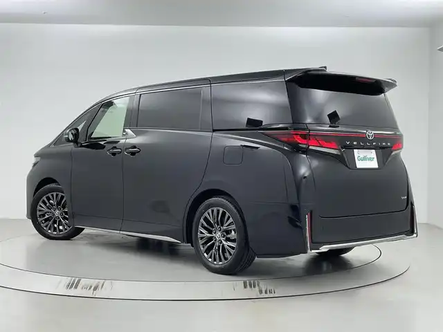 トヨタ ヴェルファイア ハイブリット Z プレミア 埼玉県 2025(令7)年 0.1万km未満 ブラック Toyota Safety Sense/　・プリクラッシュセーフティ/　・レーントレーシングアシスト/　・レーンディパーチャーアラート/　・レーダークルーズコントロール/　・アダプティブハイビームシステム/　・ロードサインアシスト/　・ドライバー異常時対応システム/　・プロアクティブドライビングアシスト/　・発進遅れ告知機能/　・緊急時操舵支援（アクティブ操舵機能付）/　・フロントクロストラフィックアラート/　・レーンチェンジアシスト/トヨタチームメイト/左右独立ムーンルーフ/両側ユニバーサルステップ/14インチディスプレイオーディオ/おくだけ充電/両側パワースライドドア/パワーバックドア/ETC2.0