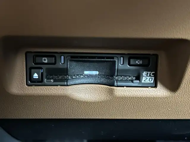 トヨタ ヴェルファイア ハイブリット Z プレミア 埼玉県 2025(令7)年 0.1万km未満 ブラック Toyota Safety Sense/　・プリクラッシュセーフティ/　・レーントレーシングアシスト/　・レーンディパーチャーアラート/　・レーダークルーズコントロール/　・アダプティブハイビームシステム/　・ロードサインアシスト/　・ドライバー異常時対応システム/　・プロアクティブドライビングアシスト/　・発進遅れ告知機能/　・緊急時操舵支援（アクティブ操舵機能付）/　・フロントクロストラフィックアラート/　・レーンチェンジアシスト/トヨタチームメイト/左右独立ムーンルーフ/両側ユニバーサルステップ/14インチディスプレイオーディオ/おくだけ充電/両側パワースライドドア/パワーバックドア/ETC2.0